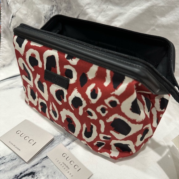 Gucci Cosmetic/Travel Case mini leopard painting in Red Brick/Nero NWT - Picture 7 of 11